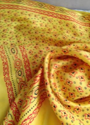 Яркий и сочный шёлковый платок4 фото