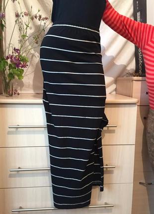 Стрейчевая юбка в полоску / юбка карандаш с разрезом