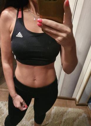 Adidas спортивний топ розмір с-м