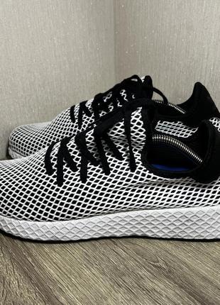 Кроссовки adidas deerupt runner