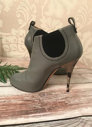 Ботильйони оригінал giuzeppe zanotti, розмір 38