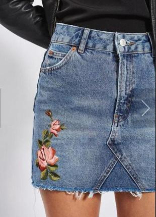 Гарна джинсова спідниця