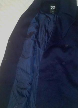 Стильное базовое оверсайз темно-синее оригинальное пальто кокон vero moda 52% шерсть5 фото