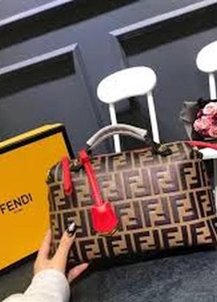 Сумка саквояж от бреда fendi