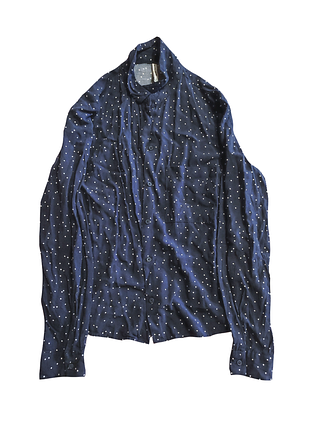 Синяя блузка в горох