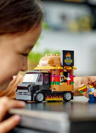 Конструктор lego city вантажівка з гамбургерами (60404)5 фото