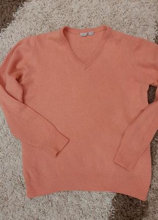 Шерстяной свитер