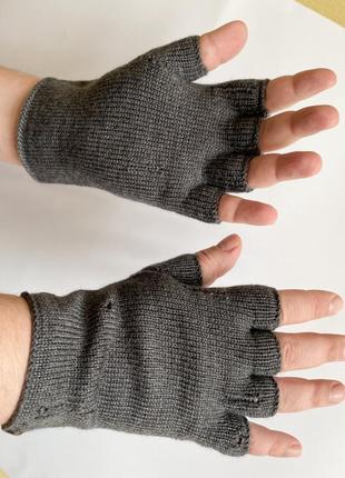 Мужские "рваные" митенки перчатки без пальцев натурального состава
