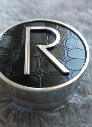 Рассыпчатая матирующая пудра rodial glass powder