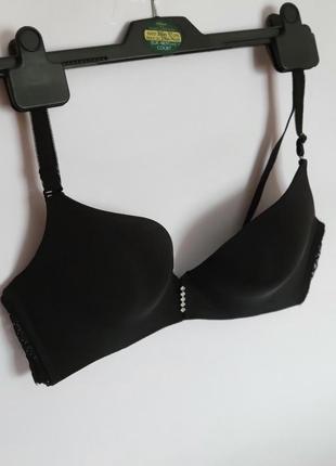 Черный бюстгальтер biweier