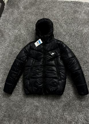 Пуховик nike nsw  jacket swoosh пуховик nike nsw пуховик nike пуховик nike nsw на зиму спортивний пуховик nsw1 фото