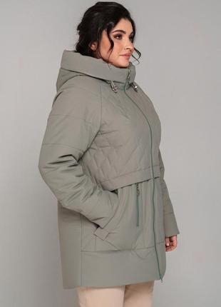Модная женская демисезонная куртка из водоотталкивающей плащевки, для пышных форм4 фото