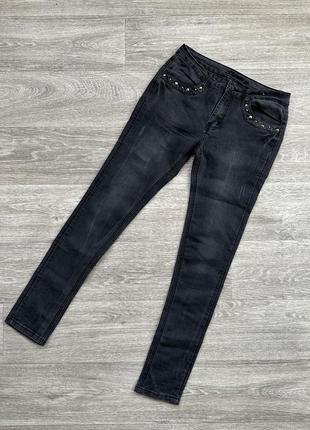 Стильные джинсы skinny со вставками из кожи заменителя