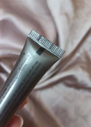 Mary kay eye primer
база под тени
основа під макіяж крем для очей міри кейс7 фото