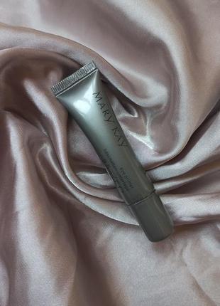 Mary kay eye primer
база под тени
основа під макіяж крем для очей міри кейс3 фото