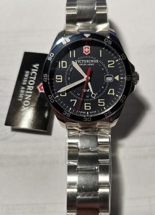 Нові швейцарські годинники victorinox swiss army fieldforce gmt/сапфір