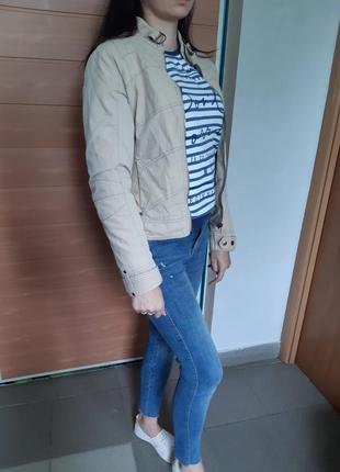 Легка куртка , вітровка на підкладці