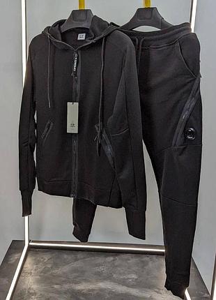 Спортивний костюм в стилі cp company