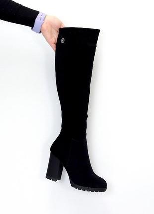 Демисезонные замшевые сапоги на устойчивом каблуке в черном цвете 😍5 фото