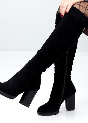 Демисезонные замшевые сапоги на устойчивом каблуке в черном цвете 😍3 фото