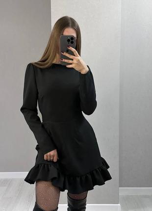 Платье мини короткая женская черная костюмка вырез на спине завязка длинные рукава платья праздничная вечерняя