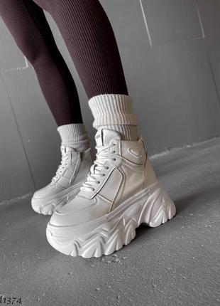 Зимові теплі кросівки білі на високій підошві з екошкіри на екохутрі