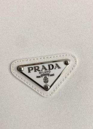 Лонгсоов футболка в стиле prada5 фото