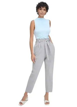 Классные женские брюки с высокой посадкой и поясом / светло-серый меланж