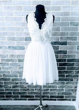 Праздничное/ свадебное платье с кружевом chiara forthi milano.1 фото