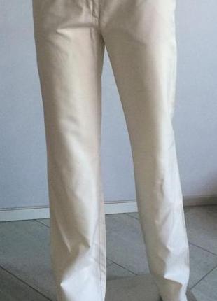 Светлые брюки moschino 100 % оригинал 44-46