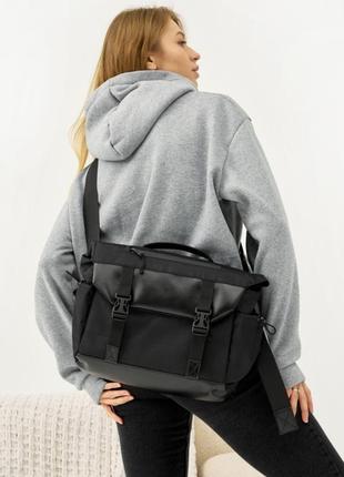 Жіноча сумка для ноутбука чорна