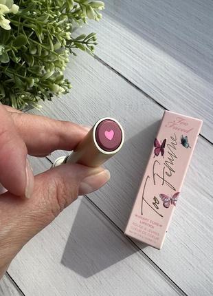 Помада too faced відтінок too femme6 фото