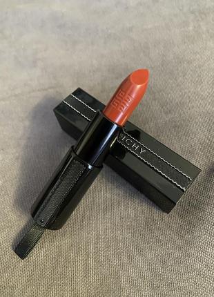 Givenchy rouge interdit lipstick #11