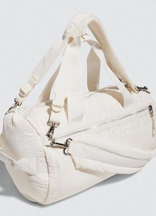 Спортивная дутая сумка рюкзак трансформер adidas ivy park x beyonce icy park x white padded duffel bag original оригинал3 фото