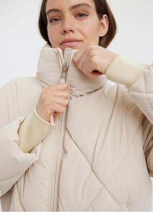 Куртка-пуховик на синтепоне в молочном цвете от датского боэнда vero moda4 фото