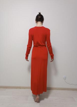 Красное платье на запах2 фото