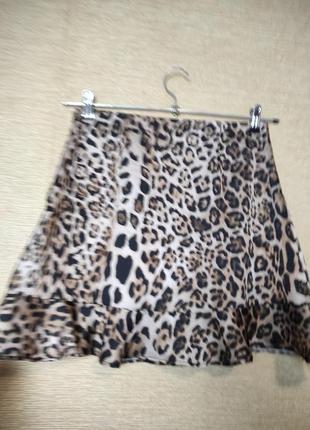 Коротка атласна леопардова юбка спідниця міні4 фото