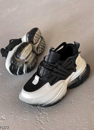 Женские кроссовки деми