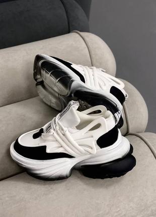 Женские кроссовки деми