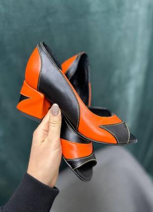 Эксклюзивные туфли из итальянской кожи и замши женские на каблуке2 фото