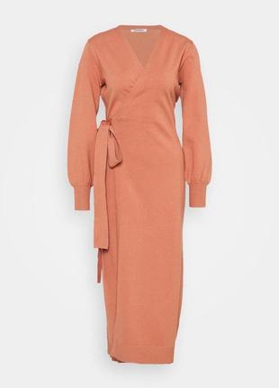 Трикотажна сукня максі на запах glamorous