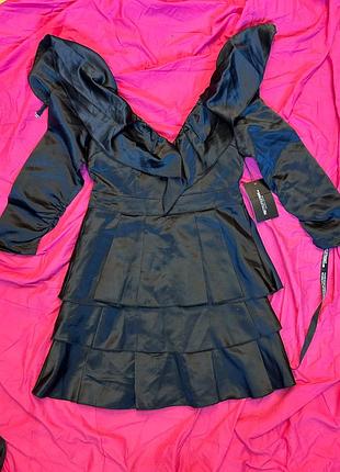 Вечернее атласное мини платье