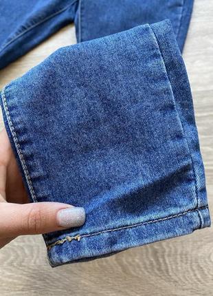 Стильные джинсы скинни высокая посадка mom skinny hight weist boohoo8 фото