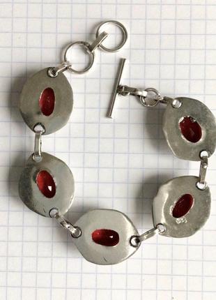 Индия, браслет с рубиновыми кварцами. длина 18,5 см