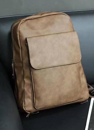 Классический мужской городской рюкзак из экокожи коричневый 10411 фото