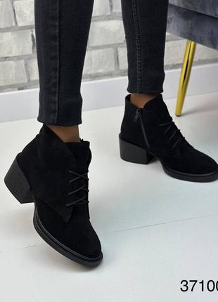 Элегантные женские ботинки на каблуке из натуральной замши5 фото