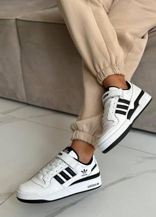 Кросівки adidas forum white black