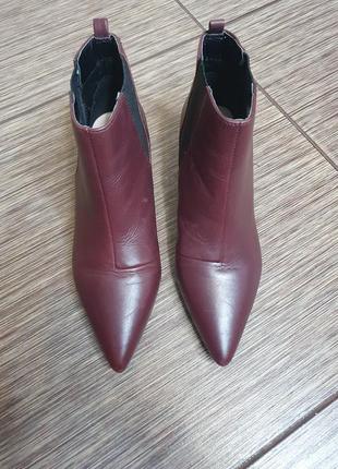 Трендовые ботинки с зауженными носком и маленьким каблуком faith, натуральная кожа размер указан 5 (38) идеальное состояние2 фото