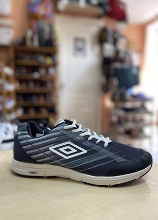 Кросівки umbro