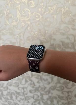 Ремешок на часы apple watch